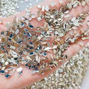 100 stuks mini glinsterende ruit zirkoon nagelbedels doorschijnende platte achterkant spiritueel slang ontwerp splicing materialen nail art strass steentjes - wit