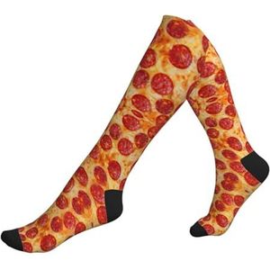 KoNsev 3d Pizza Pepperoni Compressie Sokken Voor Vrouwen Mannen Ondersteuning Sokken Knie Hoge Verpleegkundigen, Zwangerschap, Hardlopen, Vliegen, 2 Zwart-2, Eén Maat