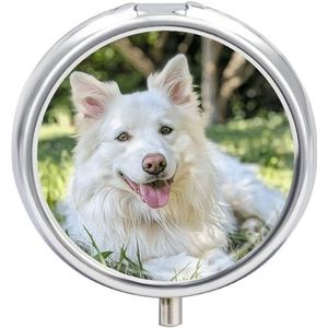 Schattig dier liggend op het gras ronde pillendoos draagbare metalen pillendoos 3 compartimenten kleine reizen pillenorganisator schattige vitamines houder organizer voor portemonnee zak