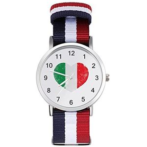 Herenhorloge met hartmotief en Italiaanse retro vlag, gemakkelijk af te lezen nylon band
