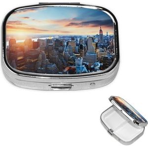 Pillendoosje met spiegel, retro pillendoosje met 2 compartimenten, New York City Skyline kleine pillenorganizer voor portemonnee of zak, decoratieve metalen medicijnen, vitamine-organizer, unieke