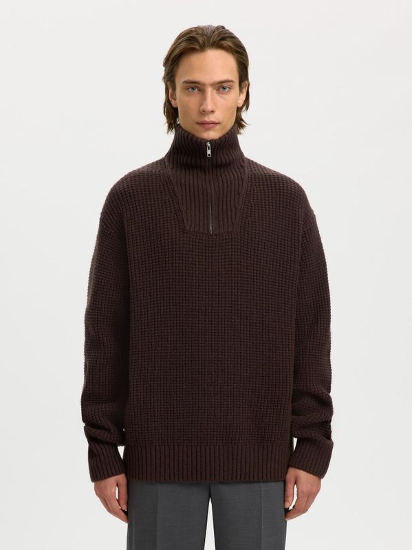 SELECTED Trui  bruin