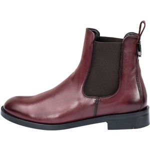 Chelsea boots