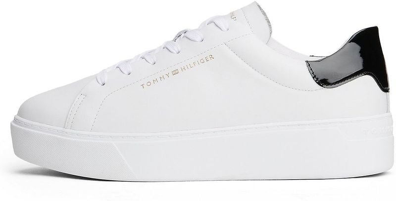 Tommy Hilfiger - CHIC PLATFORM CUPSOLE PATENT - Plateausneakers - Wit