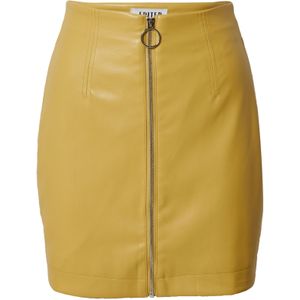 EDITED Rok  lichtgeel