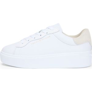 TOMMY HILFIGER Sneakers laag 'CHIC'  ivoor / goud / wit