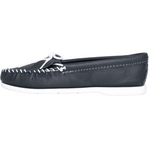 Minnetonka Mocassins 'Undeaded Kilty'  navy