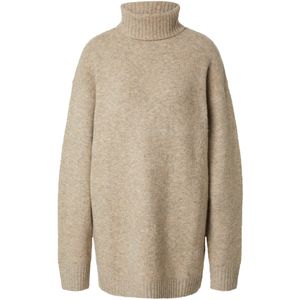 RÆRE by Lorena Rae Jurk  lichtbruin