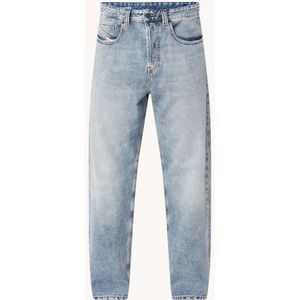 Diesel 2001 D-Macro loose fit jeans met medium wassing