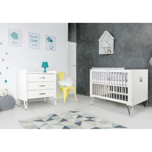 Babykamer Laura: Ledikant & Commode