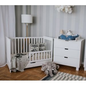 Babykamer Lieke Wit: Ledikant & Commode