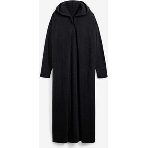 Lang gebreid vest van zacht verengaren