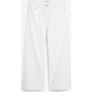 Wide leg jeans, low waist