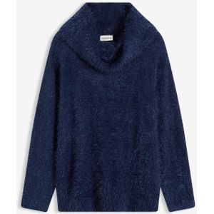 Oversized fluffy trui met een col