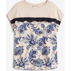 Shirt met een rand van kant en een paisley motief