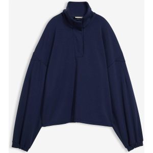 Oversized sweater van scuba