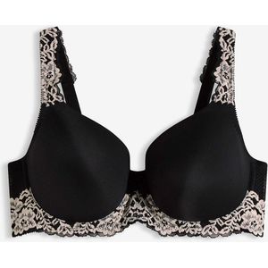 Voorgevormde bh met gewatteerde bandjes