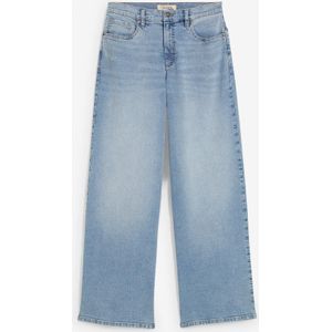 Wide leg jeans, high waist