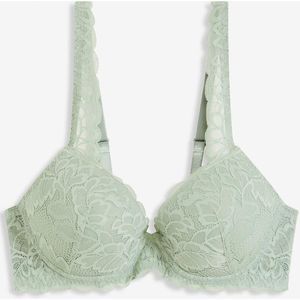 Voorgevormde bh met gebloemd kant