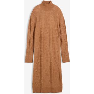 Gebreide jurk met vlechtpatroon