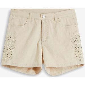 Stretch short met broderie anglaise