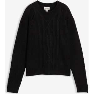 Grof gebreide trui met kabelpatroon