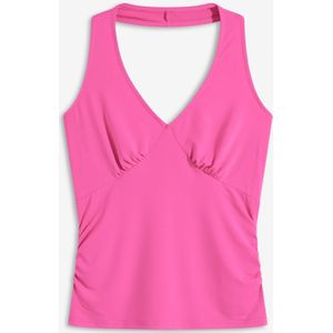 Top met halternek en diep decolleté