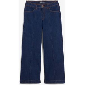 Wide leg mid waist jeans, cropped