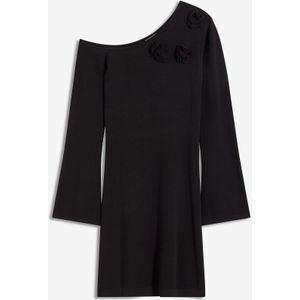 Gebreide jurk met bloemenapplicatie