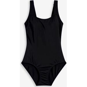 Badpak met een groot decolleté op de rug