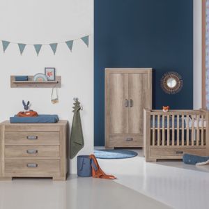 Kidsmill Brent Babykamer Oldwood | Bed Incl. Lade 60 x 120 cm + Commode + Kast 2-Deurs