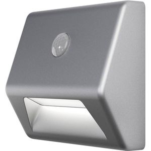 LEDVANCE NIGHTLUX® Stair L 4058075260757 LED-nachtlamp met bewegingsmelder Rechthoekig LED Neutraalwit Zilver