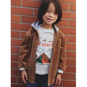 Fluwelen jongenshemd met molton capuchon kameel