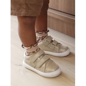 Baskets met klittenband van leer baby goud