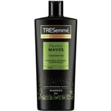 TRESemmé - Flawless Waves - Shampoo - 685 ml