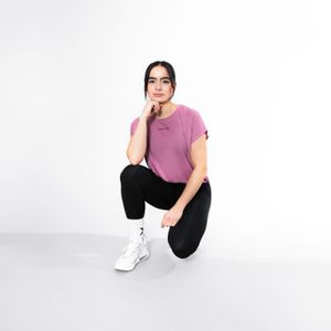 Body & Fit - Essential Casual T-Shirt - Sportshirt - Roze