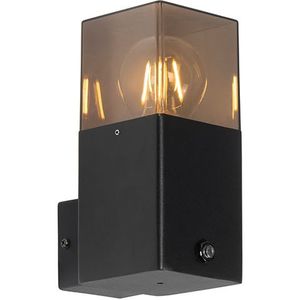 Buiten wandlamp zwart IP44 met schemerschakelaar - Denmark