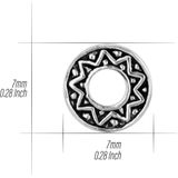 Zilveren oorstekers, cirkel met geoxideerde details