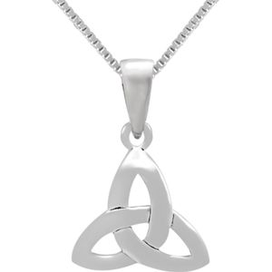 Zilveren ketting, triquetra