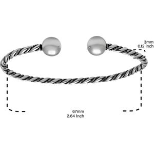 Zilveren bangle armband met gedraaide band en bolletjes