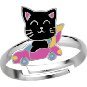 Zilveren ring, zwarte kat in auto
