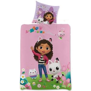 Gabby's Dollhouse beddengoed - 150x210 cm - Gabby en Pandy Paws - 2 in 1 ontwerp - Dekbedovertrek van 100% katoen