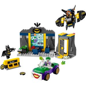 De Batcave met Batman, Batgirl en The Joker