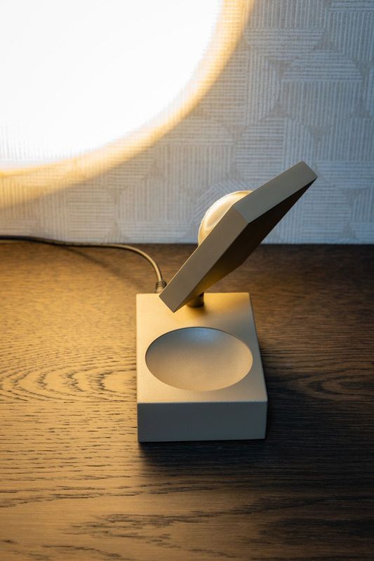 ETH - Jake Cube - Tafellamp - Anodic Brown - Led - 10W - 721 Lumen