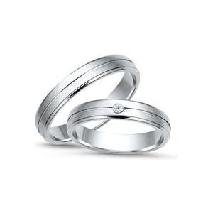 Trouwringen 8 karaat witgoud met Diamant