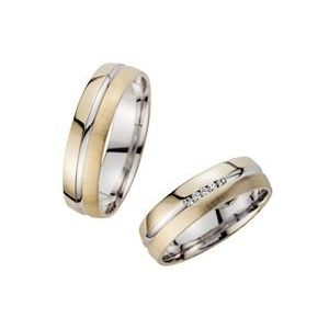 Trouwringen geel en witgoud met Diamanten breedte 5,5 mm