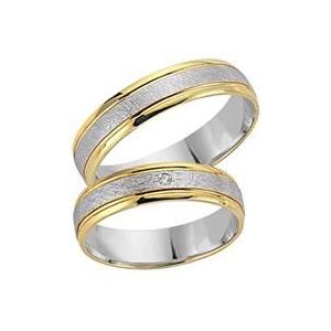 Trouwringen 14 karaat geel witgoud met Diamant