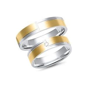 Trouwringen 8 karaat geel witgoud met Diamant