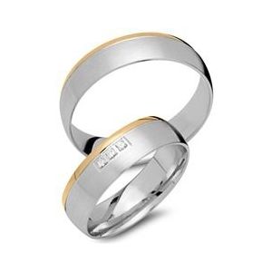 Trouwringen 8 karaat geel-wit goud 3 Diamanten