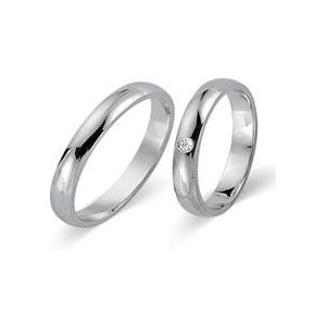 Trouwringen 8 karaat witgoud met Diamant